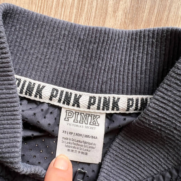 Victoria's Secret Lightweight Black Mesh Zip Up Windbreaker XS - Picture 7 of 8